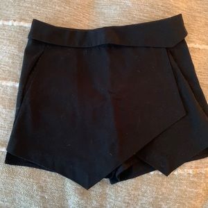 Massimo target black envelope skirt